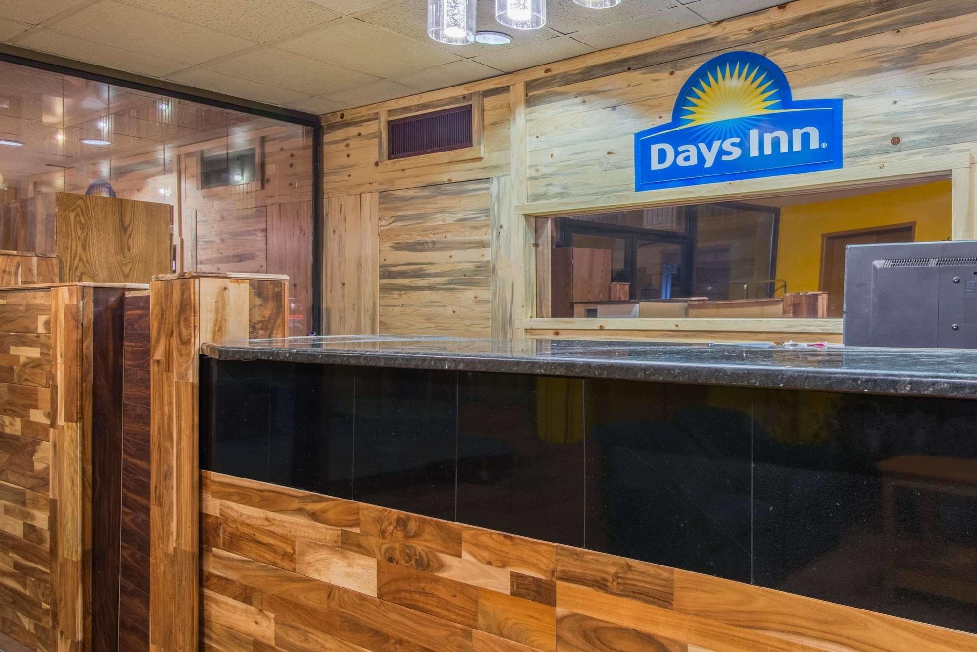 Days Inn Missoula University Buitenkant foto