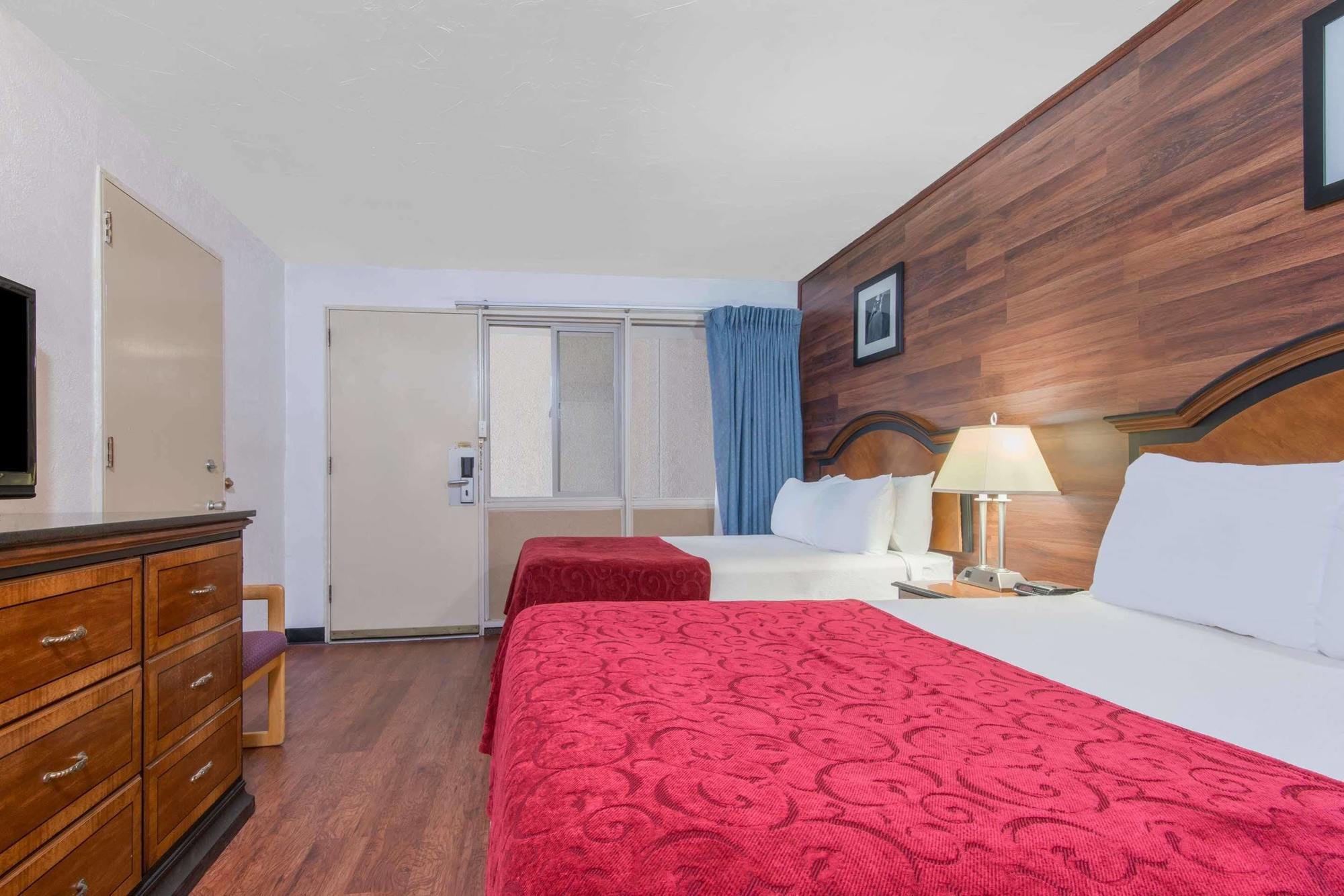 Days Inn Missoula University Buitenkant foto